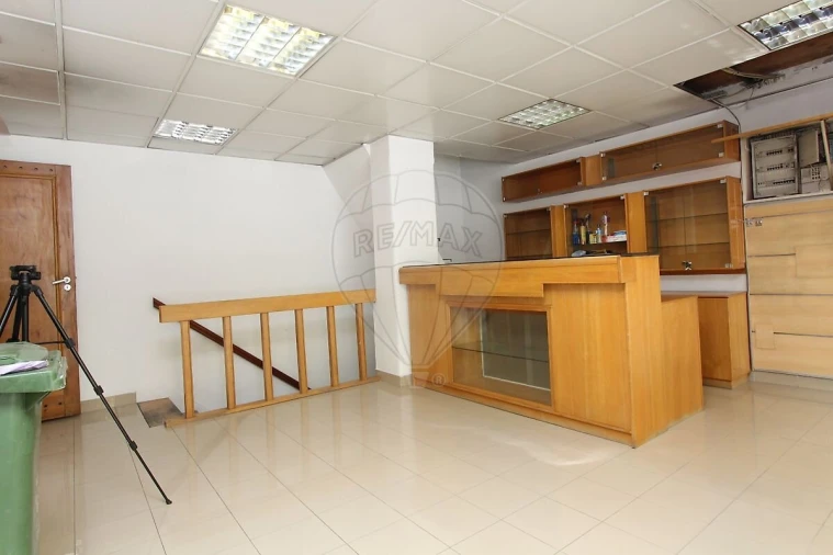 Loja para Venda em Arroios Foto 2