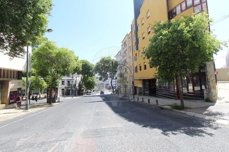 Loja para Venda em Arroios Foto 19