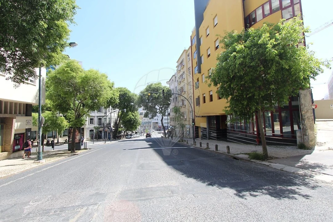 Loja para Venda em Arroios Foto 19