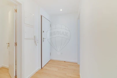 Apartamento T2 para Venda em Carnaxide e Queijas