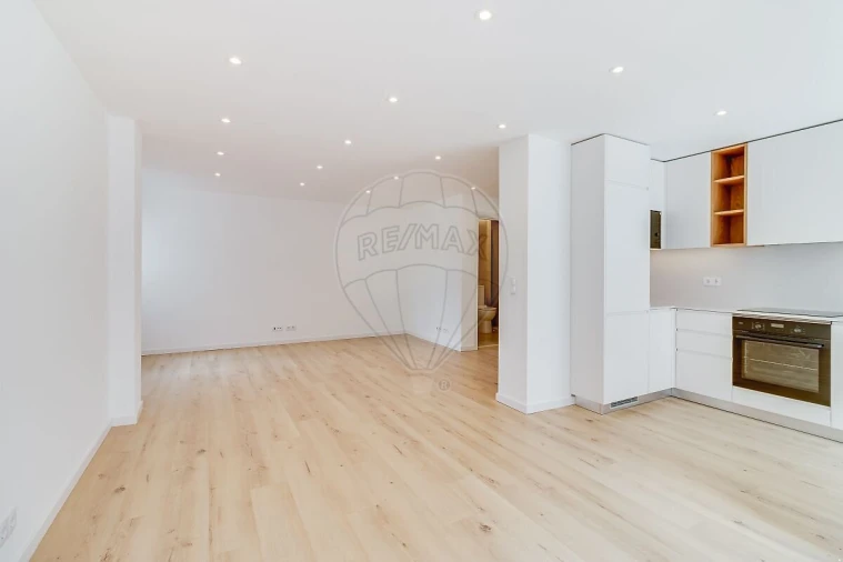 Apartamento T2 para Venda em Carnaxide e Queijas Foto 8