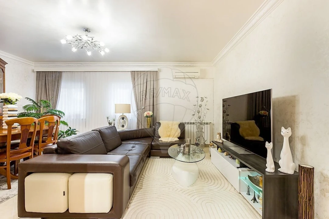 Apartamento T3 para Venda em São Francisco Foto 1