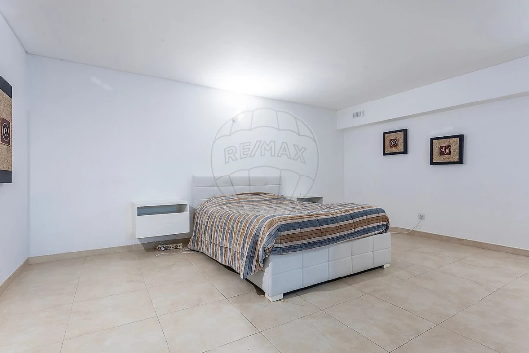 Moradia T4 para Venda em São João das Lampas e Terrugem Foto 36