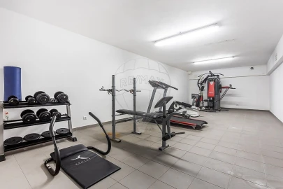 Moradia T4 para Venda em São João das Lampas e Terrugem