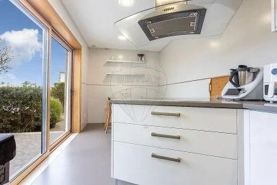 Moradia T4 para Venda em São João das Lampas e Terrugem