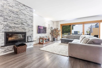 Moradia T4 para Venda em São João das Lampas e Terrugem