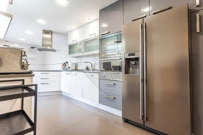 Moradia T4 para Venda em São João das Lampas e Terrugem