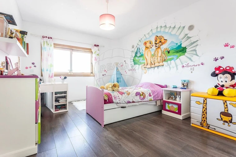 Moradia T4 para Venda em São João das Lampas e Terrugem Foto 22