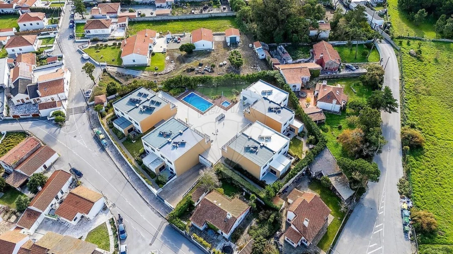 Moradia T4 para Venda em São João das Lampas e Terrugem Foto 46