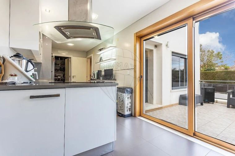 Moradia T4 para Venda em São João das Lampas e Terrugem Foto 17