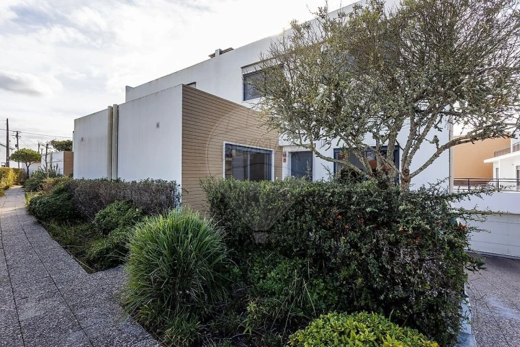 Moradia T4 para Venda em São João das Lampas e Terrugem Foto 43