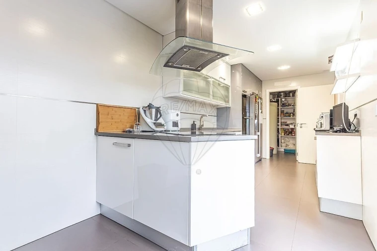 Moradia T4 para Venda em São João das Lampas e Terrugem Foto 18