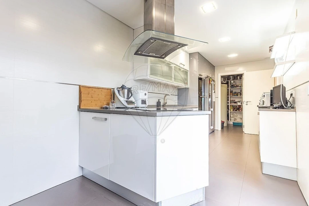 Moradia T4 para Venda em São João das Lampas e Terrugem Foto 18