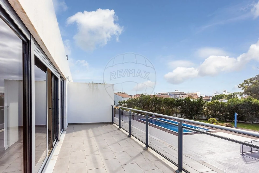 Moradia T4 para Venda em São João das Lampas e Terrugem Foto 29