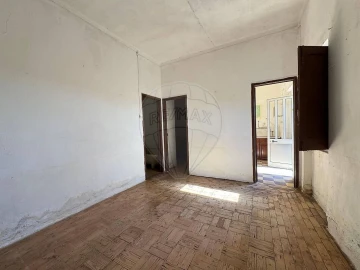 Terreno para Venda em Alhandra, São João dos Montes e Calhandriz