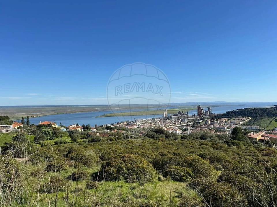 Terreno para Venda em Alhandra, São João dos Montes e Calhandriz Foto 1