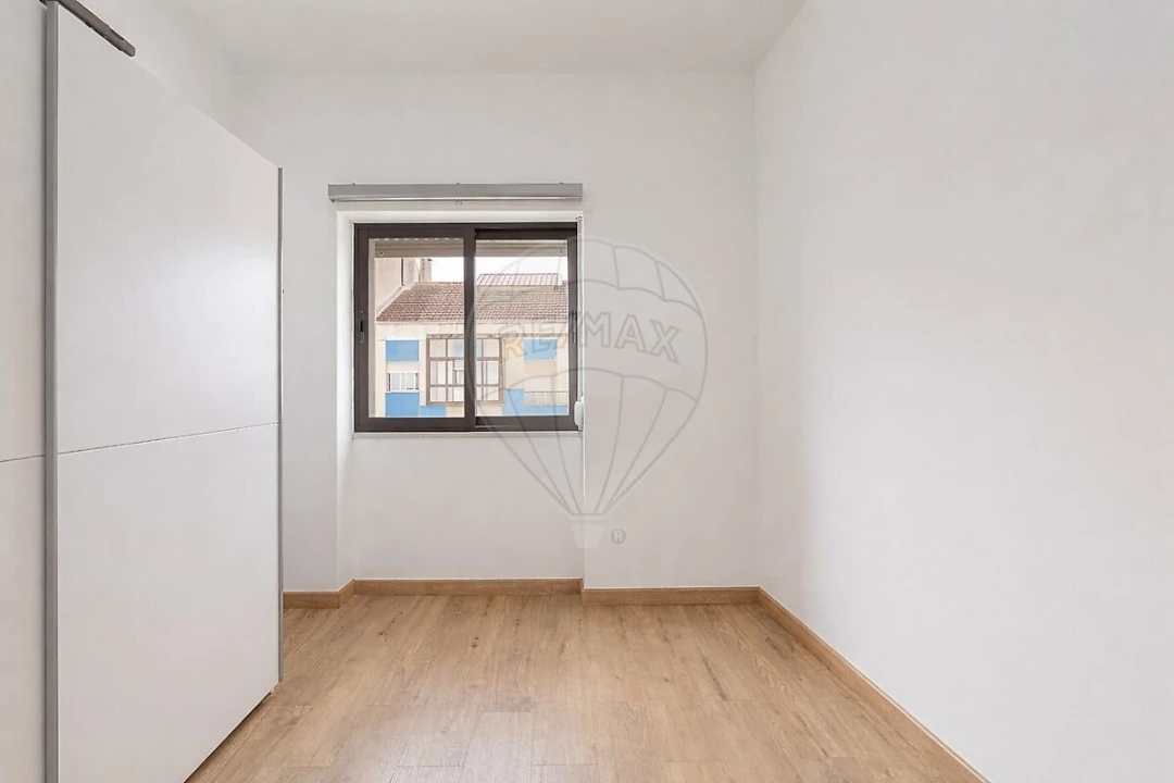 Apartamento T2 para Venda em Baixa da Banheira e Vale da Amoreira Foto 13