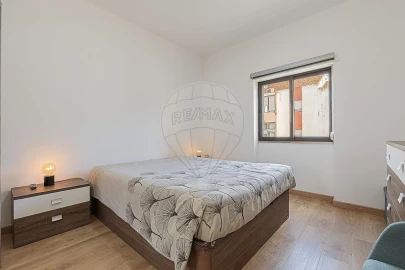 Apartamento T2 para Venda em Baixa da Banheira e Vale da Amoreira