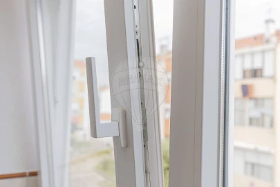 Apartamento T2 para Venda em Baixa da Banheira e Vale da Amoreira