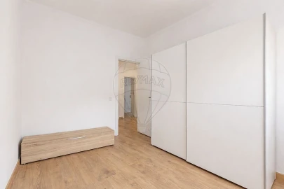 Apartamento T2 para Venda em Baixa da Banheira e Vale da Amoreira