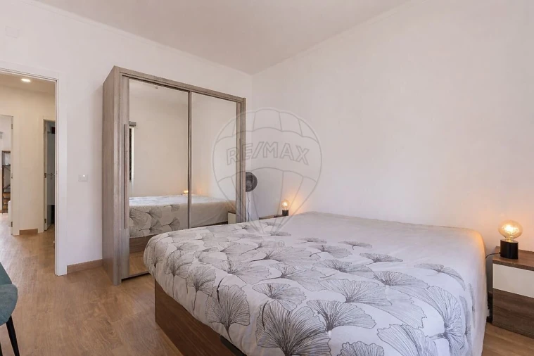 Apartamento T2 para Venda em Baixa da Banheira e Vale da Amoreira Foto 2