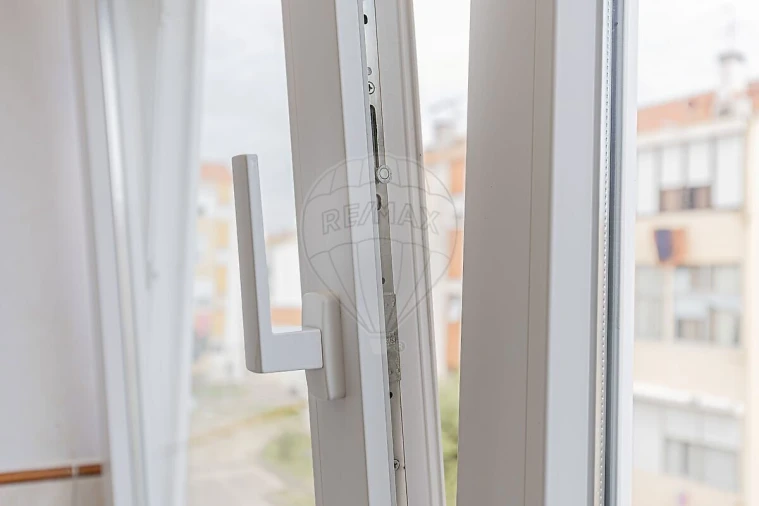 Apartamento T2 para Venda em Baixa da Banheira e Vale da Amoreira Foto 26