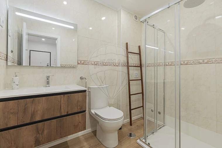 Apartamento T2 para Venda em Baixa da Banheira e Vale da Amoreira Foto 4