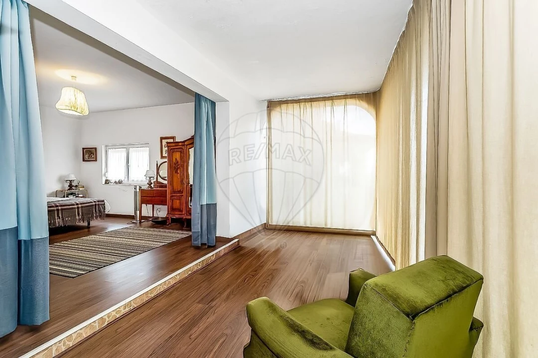 Moradia T3 para Venda em Venda do Pinheiro e Santo Estêvão das Galés Foto 17