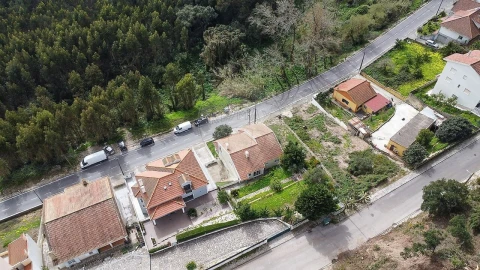 Moradia T3 para Venda em Venda do Pinheiro e Santo Estêvão das Galés