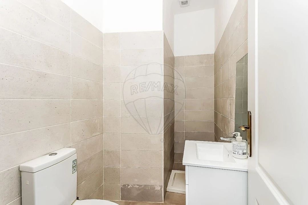 Moradia T3 para Venda em Venda do Pinheiro e Santo Estêvão das Galés Foto 19