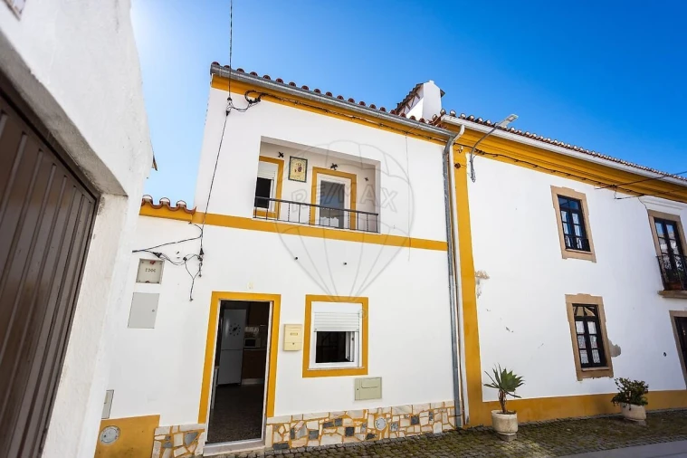 Moradia T3 para Venda em Alpalhão Foto 4