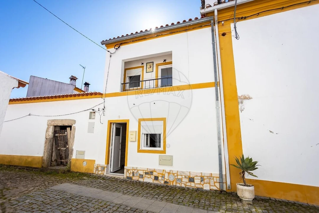 Moradia T3 para Venda em Alpalhão Foto 1