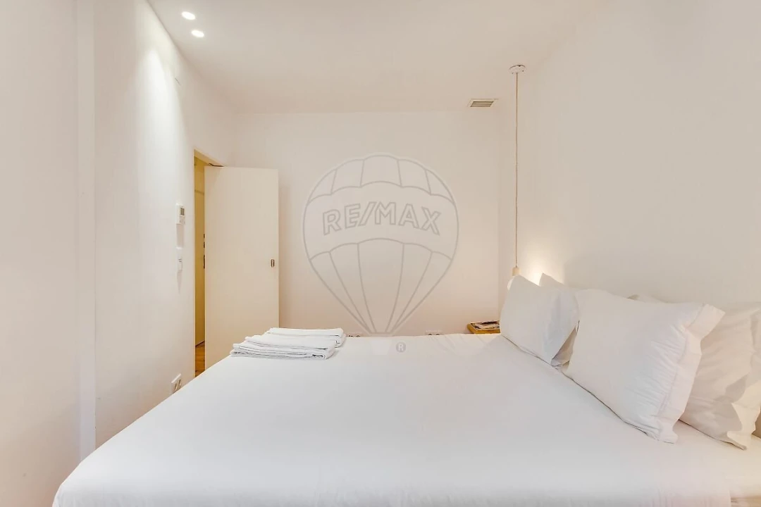 Apartamento T2 para Venda em Misericórdia Foto 19