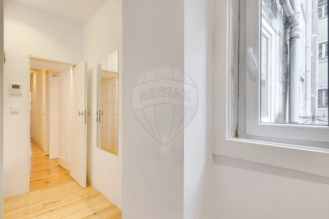 Apartamento T2 para Venda em Misericórdia Foto 22