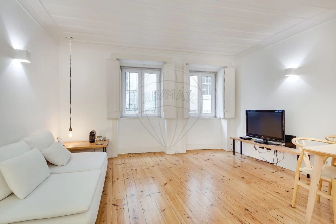 Apartamento T2 para Venda em Misericórdia Foto 10