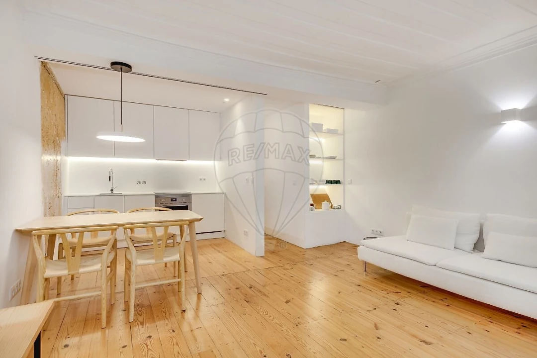 Apartamento T2 para Venda em Misericórdia Foto 1