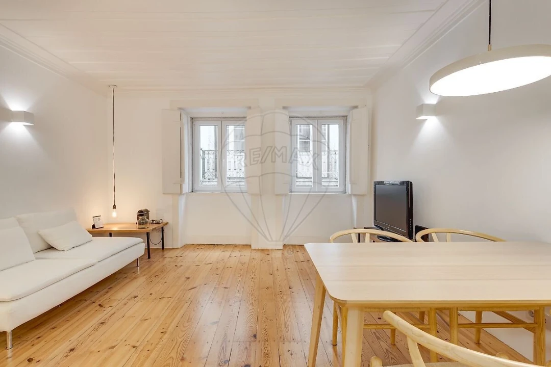 Apartamento T2 para Venda em Misericórdia Foto 6
