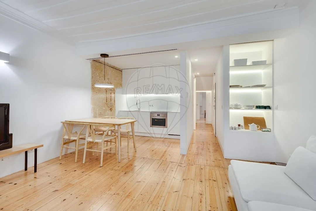 Apartamento T2 para Venda em Misericórdia Foto 3