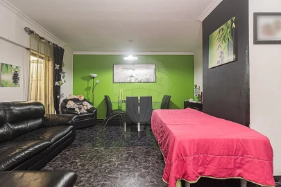 Moradia T3 para Venda em Camarate, Unhos e Apelação