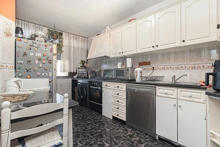 Moradia T3 para Venda em Camarate, Unhos e Apelação Foto 6