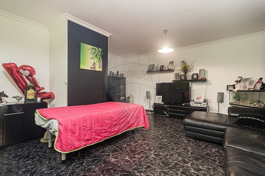 Moradia T3 para Venda em Camarate, Unhos e Apelação Foto 13