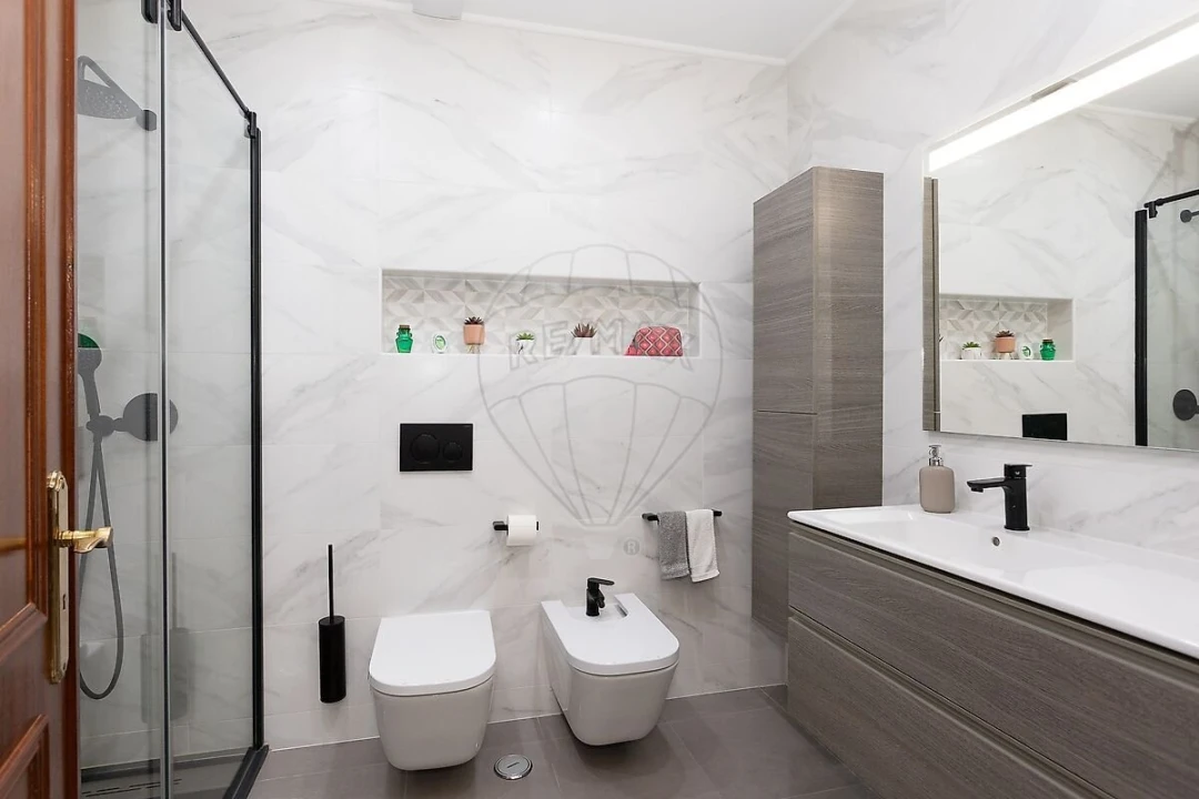 Apartamento T3 para Venda em Agualva e Mira-Sintra Foto 14