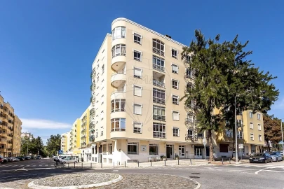 Apartamento T3 para Venda em Agualva e Mira-Sintra