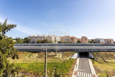 Apartamento T3 para Venda em Agualva e Mira-Sintra