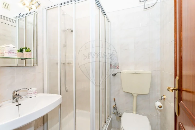 Apartamento T3 para Venda em Agualva e Mira-Sintra Foto 4