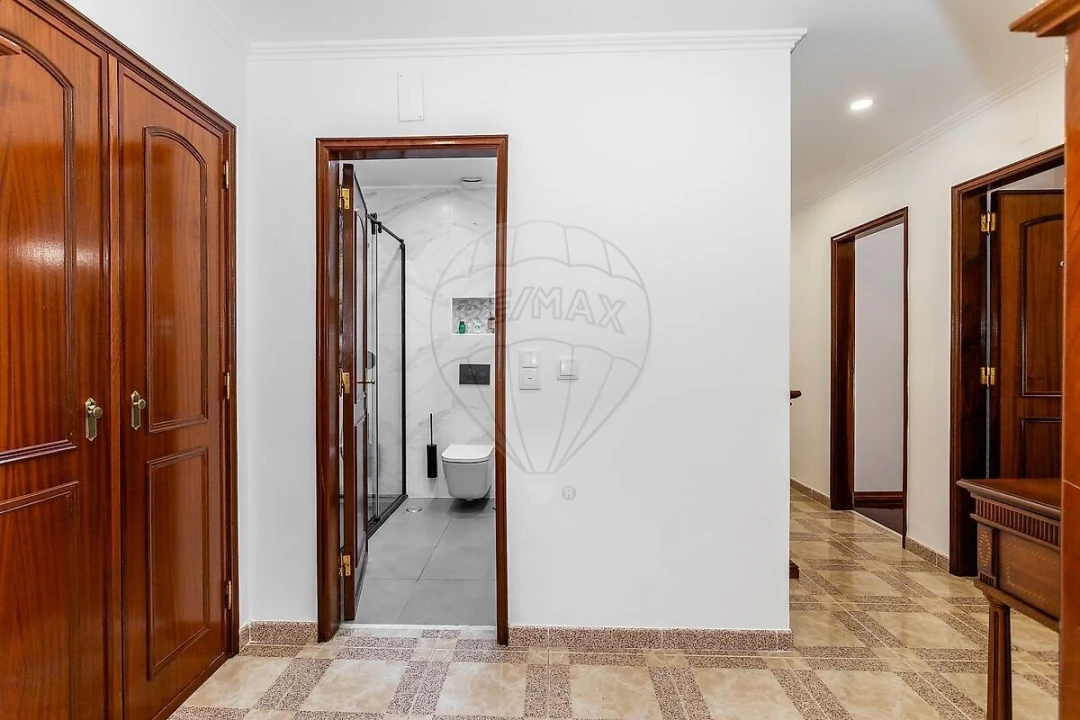 Apartamento T3 para Venda em Agualva e Mira-Sintra Foto 15