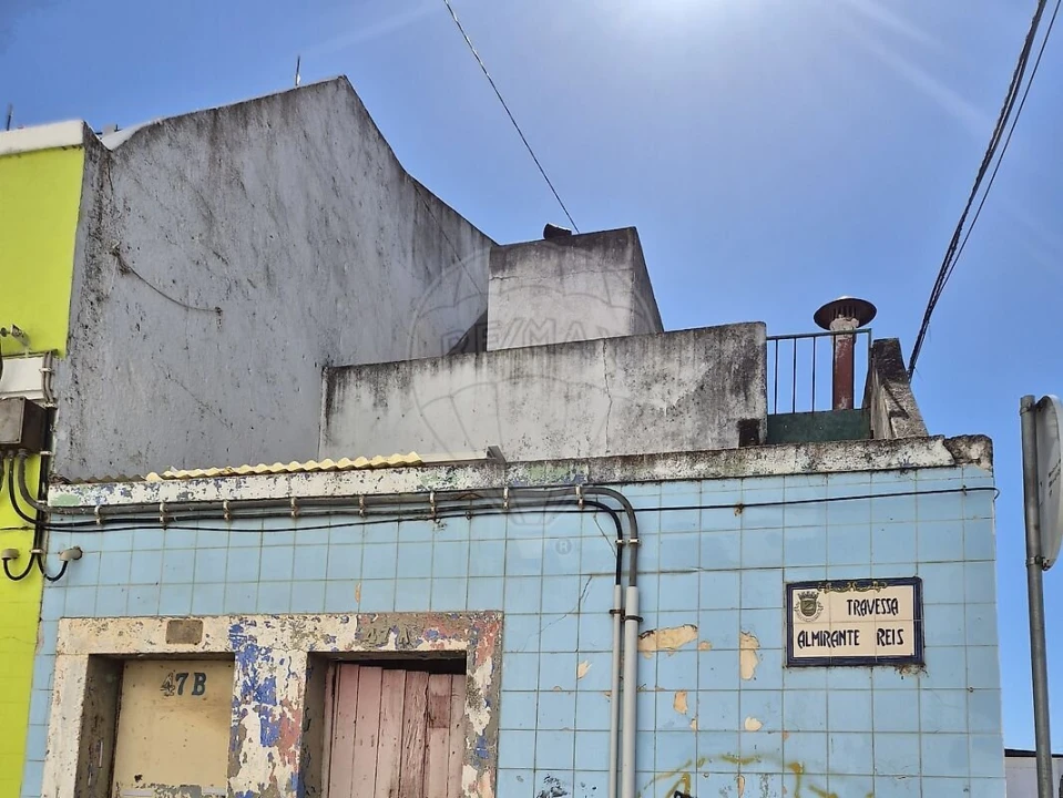 Prédio para Venda em Olhão Foto 5