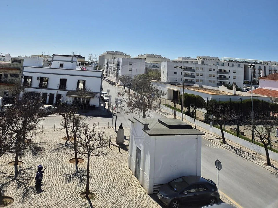 Prédio para Venda em Olhão Foto 2