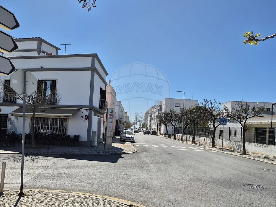 Prédio para Venda em Olhão Foto 8