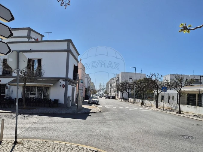 Prédio para Venda em Olhão Foto 8